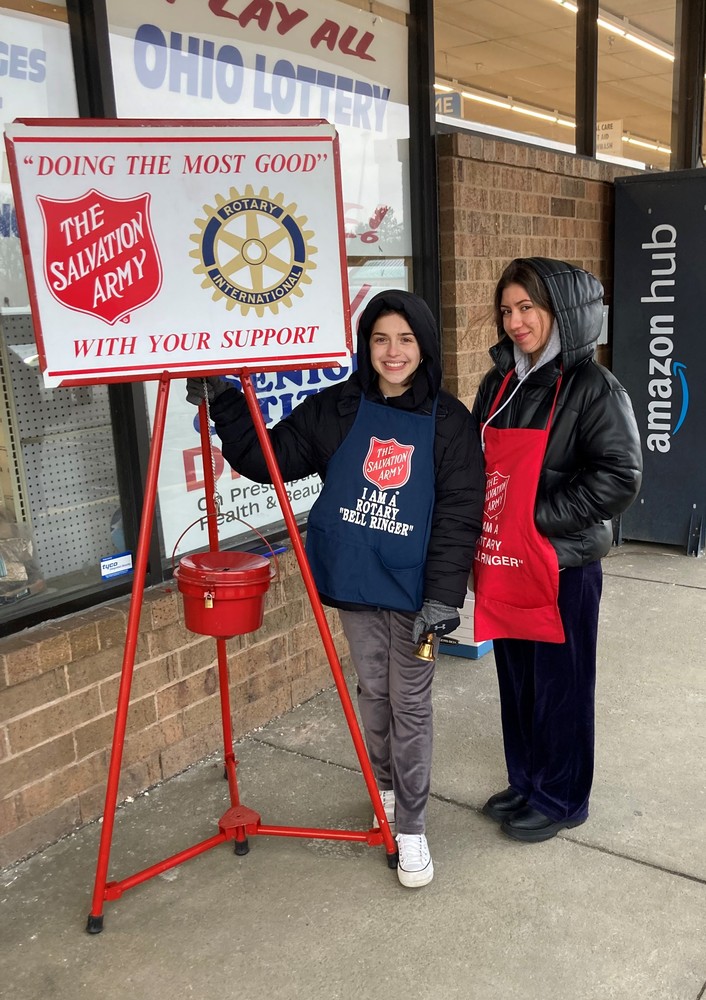 Students Volunteer for Salvation Army
